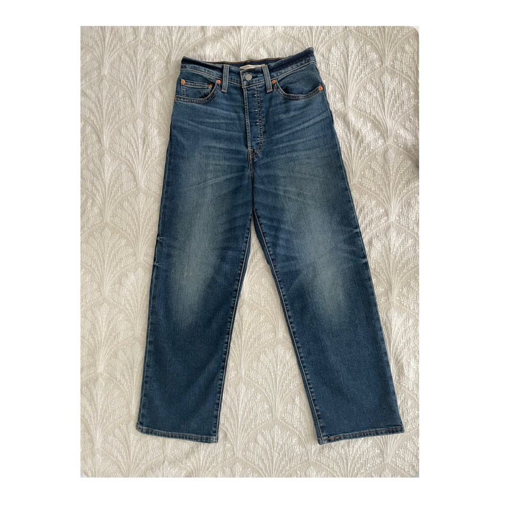 Levi’s Ribcage Ankle Straight Jeans